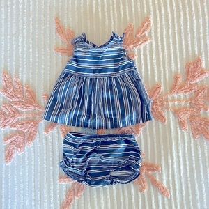 Carters GIRLS Two-piece Set: Size 18 months